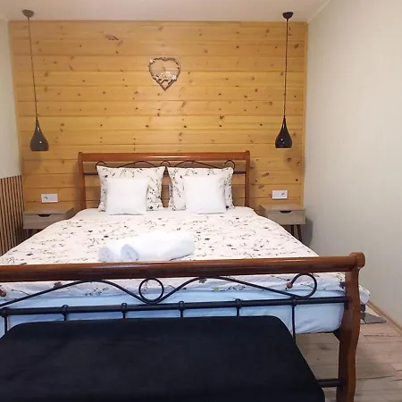 Apartment A Bringas 2 *
